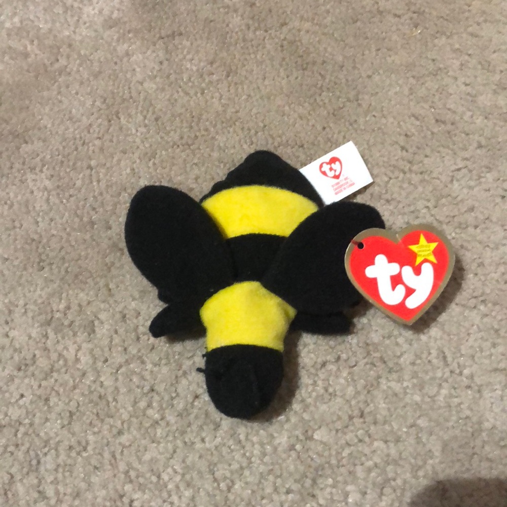Bumble the teenie beanie baby